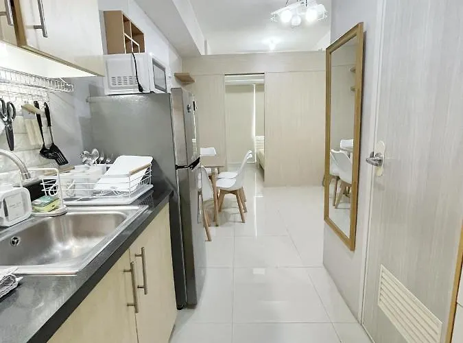 Grass Residences Condotel Near Sm North Edsa 3* Manila