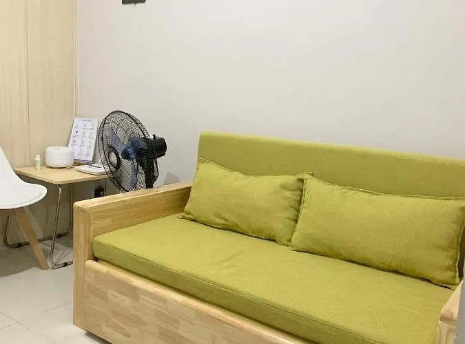 Grass Residences Condotel Near Sm North Edsa 3*